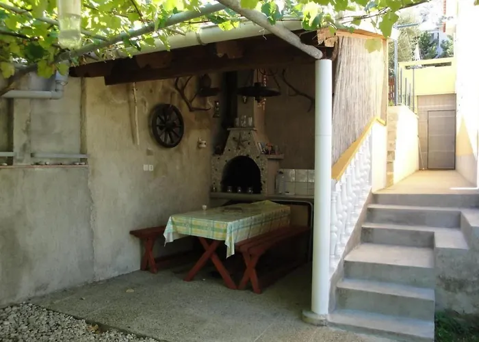 In Mit Eigenem Balkon By Interhome Apartmán Baška